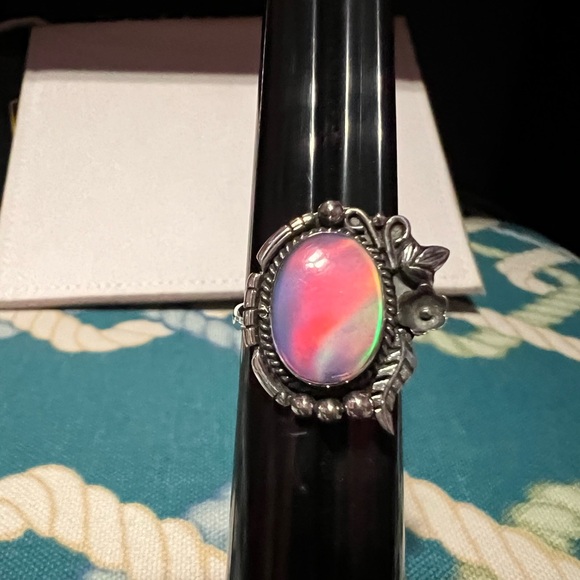 Sterling Aurora opal ring - Picture 3 of 11